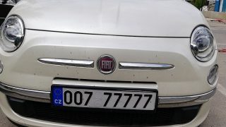Za jeden typ SPZ hrozí řidičům tučná pokuta a ztráta řidičského průkazu. Policie letos nemá slitování