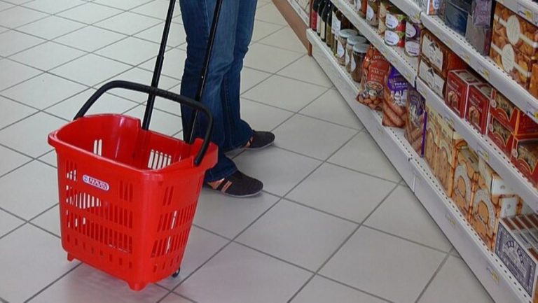 nakupni kos kosik nakup supermarket nakupovani obchod