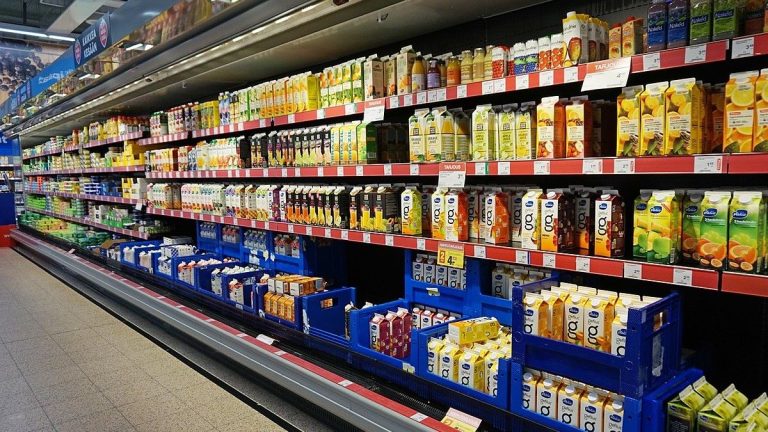 Vláda zakáže prodej oblíbeného nápoje vybrané skupině obyvatel. Doteď si ho mohli koupit dle libosti. S tím je ale konec 1 napoje dzus dzusy supermarket