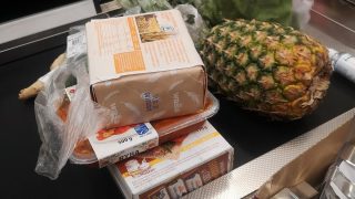 Velká skupina Čechů má nárok na potraviny zadarmo. Rozdávají se ve velkém, lidé jsou u vytržení