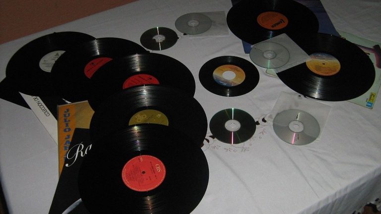 album desky cd vinyl gramofonove gramofon