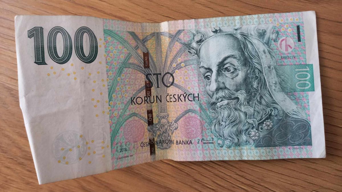 Stokoruna v hodnotě 59 tisíc Kč. Máte ji doma? Poznat se dá snadno