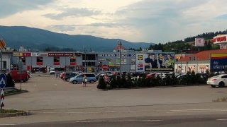 Nový obchodní řetězec v Česku: Tohle tu přesně chybělo. Ceny všeho zboží jsou poloviční