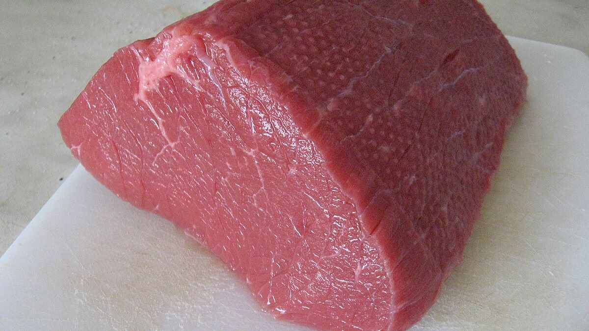 V Makru se prodávalo závadné hovězí maso. Řetězec varuje, aby ho lidé nejedli