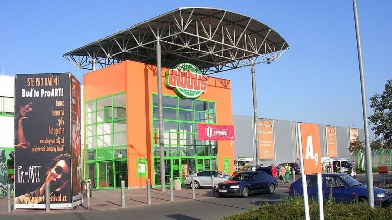 globus supermarket