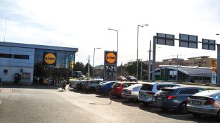 Lidl začal prodávat tajné krabičky. Lidé se po nich jdou zbláznit, dá se na tom vydělat balík peněz