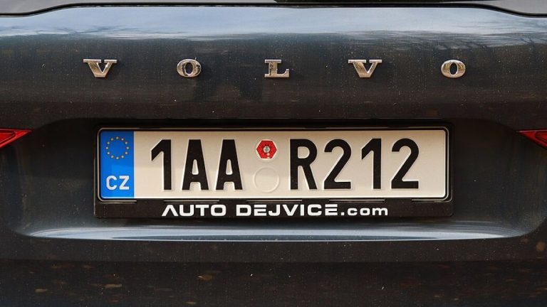 spz auto poznavaci registracni znscka