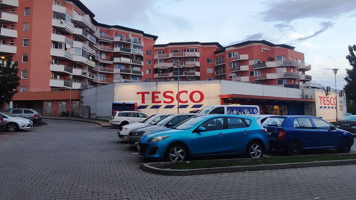 Tesco rozjelo před Vánoci naprosto nevídané slevy. Klíčové suroviny teď prodává za hubičku. Přesně tohle jsme potřebovali