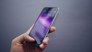 Majitelé těchto telefonů se od února 2025 nedostanou do internetového bankovnictví. Možná se to týká i vás