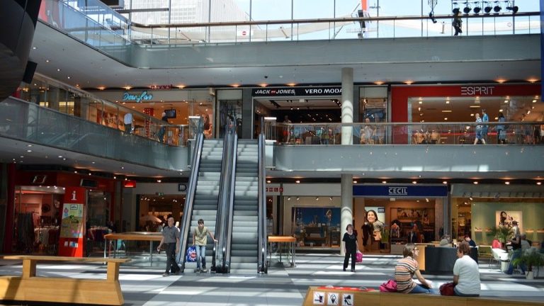 obchodni centrum obchody nakupni