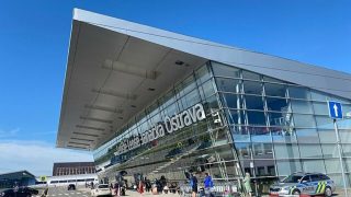 Chystáte se letos na dovolenou? Pokud se vám zpozdí let, můžete získat vysokou finanční kompenzaci