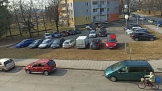 Vysoká pokuta za parkování před vlastním domem? V Česku je to možné, raději si dejte pozor