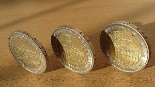 Další evropská země se chystá přijmout euro. Bude brzy to samé čekat i Česko?