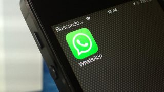 Aplikaci WhatsApp zadarmo odzvonilo. Za psaní a čtení zpráv se bude nově platit měsíční poplatek