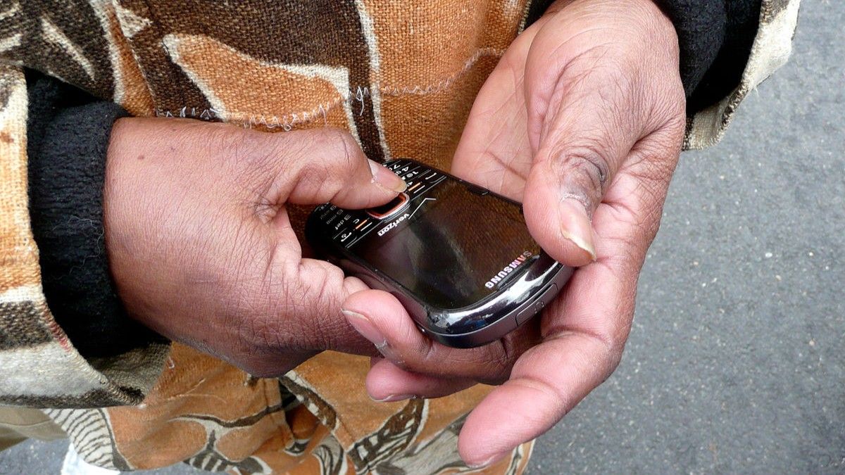 Přišla vám na telefon podobná SMS zpráva? Po jejím přečtení je už krátká cesta k tomu, aby vám vybílili bankovní konto
