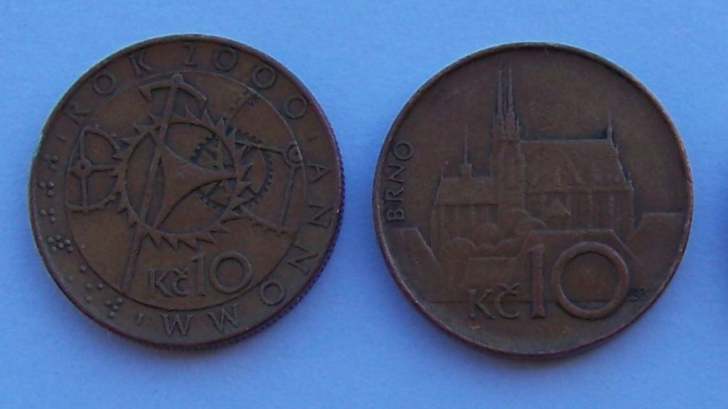 mince desetikoruna 10