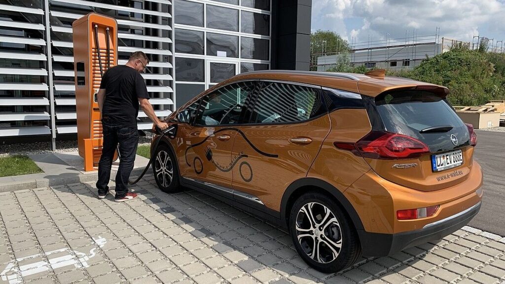 elektroauto elektromobil nabijeni nabijecka