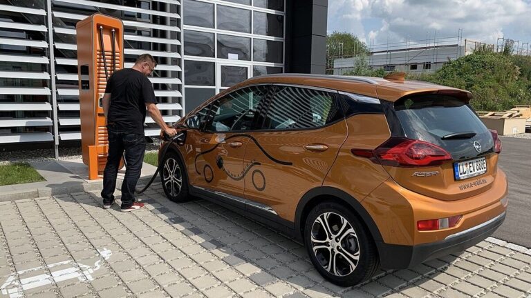 elektroauto elektromobil nabijeni nabijecka