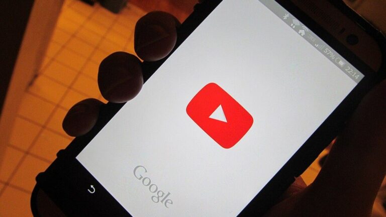 Pokud se budete chtít dívat na videa na YouTube, musíte jim poslat občanku. Pokud odmítnete, budete mít zablokovaný přístup 1 youtube mobil