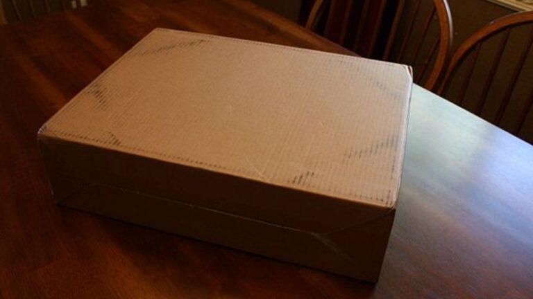 kartonova krabice balicek