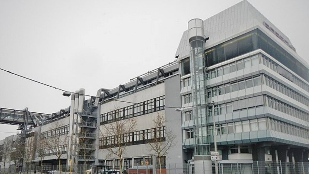 Jedna z největších firem v automobilovém průmyslu propouští, o práci přijde až 13 000 zaměstnanců 5 porsche firma tovarna