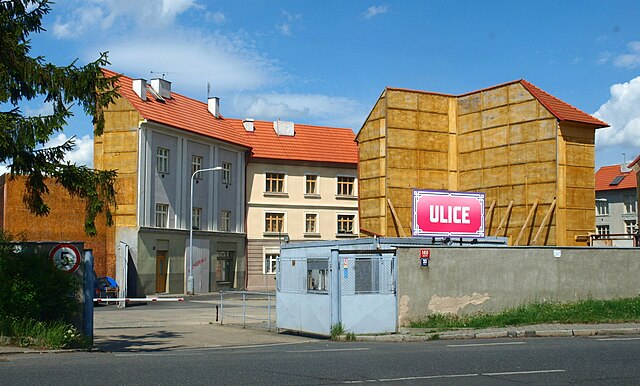 Postavy z českých seriálů, které sleduje celá republika. Pozorný divák s dobrou pamětí dá plný počet bez zaváhání