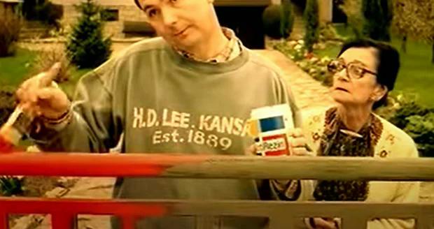 Pamatujete 90. léta v televizi? Tyhle reklamní slogany znalo celé Česko, ale dnes je většina lidí poplete