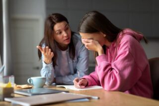 Přijímací zkoušky na střední školu tehdy stresovaly celé rodiny. Zkuste si, jestli byste je dnes zvládli bez jediné přípravy a bez taháku