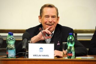 Myslíte si, že znáte slavné české citáty? Většina lidí u autora selže dřív, než se dostane do poloviny